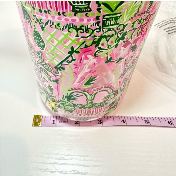 Lilly Pulitzer 1.5 Liter Water Bottle Mandevilla Baby Always Worth It - Picture 9 of 9